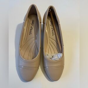 East Street Women's Beige Flats